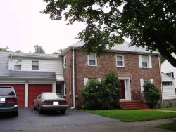 44 Olde Field Rd, Newton, MA 02459-2733