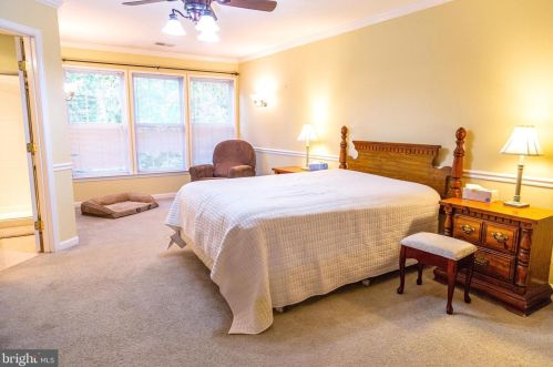 128 Mt Vernon Ct, West Deptford NJ 08096-6895 exterior