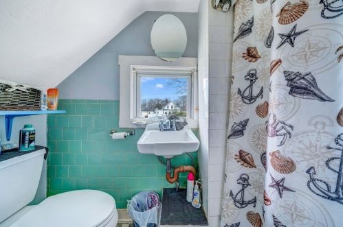 61 Chancery St, New Bedford MA 02740-3567 exterior