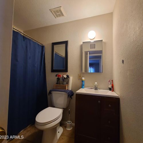 2026 Alta Vista Rd, Phoenix AZ  85041-5445 exterior