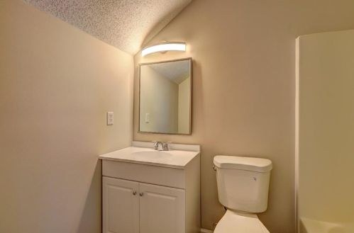 254 Hillandale Dr, Stockbridge GA 30281-3048 exterior