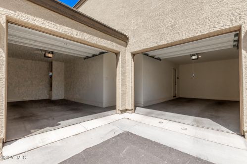 3924 79th Ln, Phoenix AZ  85043 exterior