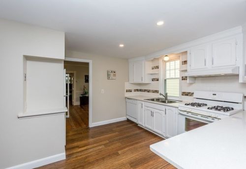 198 Highland Ave, Quincy MA 02170-1424 exterior