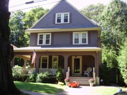 25 Hawthorne Ave, Newton, MA 02466-2805