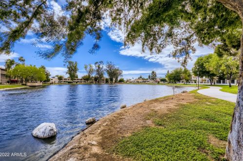 2916 Altadena Ave, Phoenix AZ 85029-3403 exterior