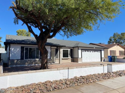 1418 Carter Rd, Phoenix AZ  85042-5623 exterior