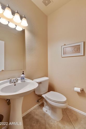 1713 Cielo Grande Ave, Phoenix AZ 85024-7555 exterior