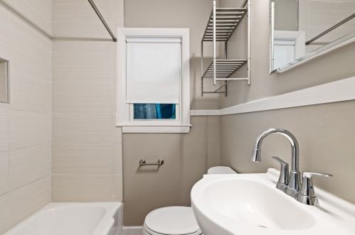 133 Bussey St, Dedham MA 02026-2239 exterior