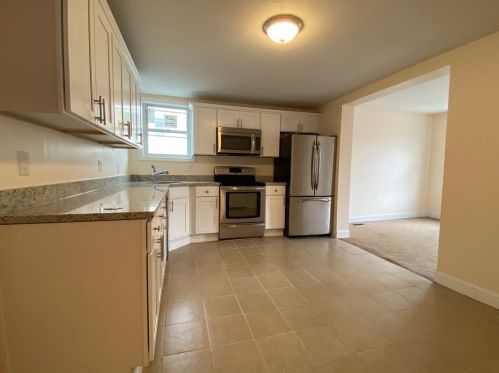 12 Lyon St, Worcester MA 01604-3622 exterior