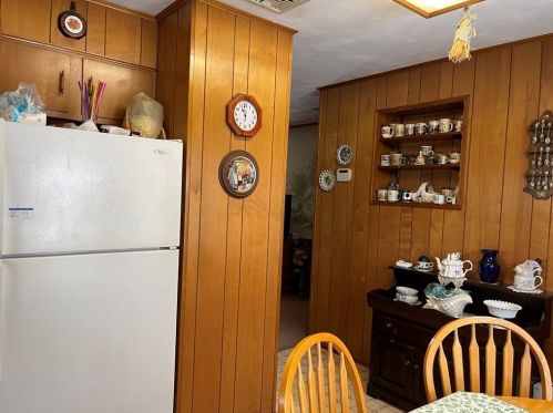 1083 Phillips Rd, New Bedford MA 02745-1716 exterior