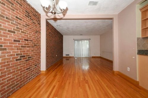 123 Elm St, Quincy MA  02169-5439 exterior