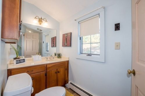 251 Sandwich St, Plymouth MA 02360-2132 exterior