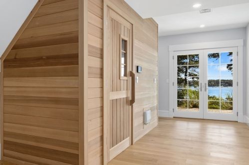 558 Fox Hill Rd, Chatham MA 02633-1412 exterior