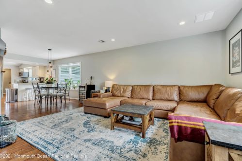 583 Branch Ave, Little Silver, NJ 07739-1161