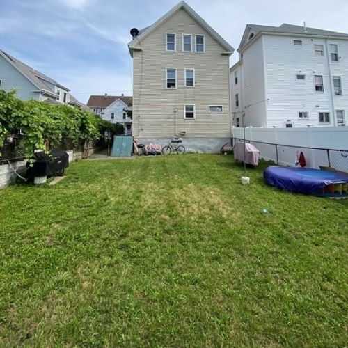 119 Division St, New Bedford MA 02744-1112 exterior