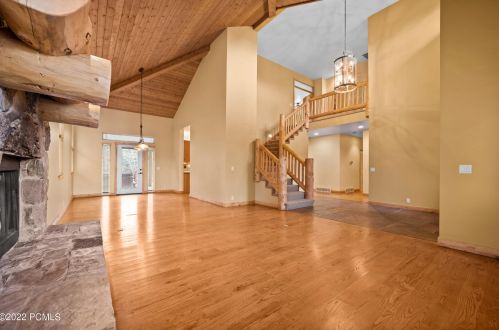 4923 Charlais Ln, Park City UT 84098-7552 exterior