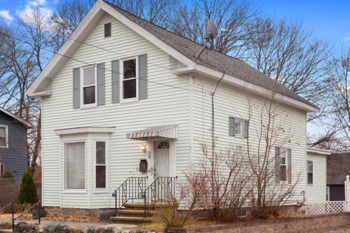 50 Arnold St, Methuen MA  01844-3627 exterior