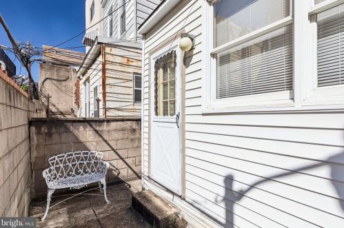 2204 15 St, Philadelphia PA 19132-4414 exterior