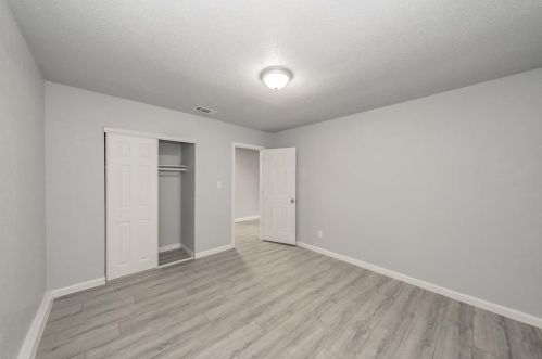 2709 Ivanridge Ln, Garland TX 75044-4617 exterior