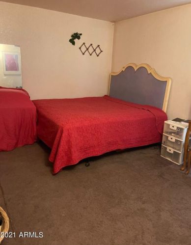 2725 Beck Ln, Phoenix AZ 85032-4255 exterior