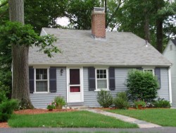 28 Elinor Rd, Newton, MA 02461-1835