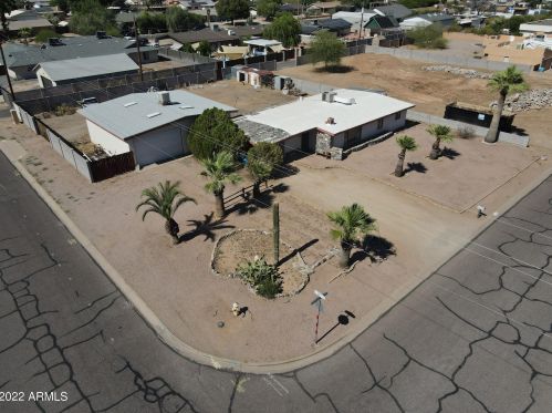 3002 Charter Oak Rd, Phoenix AZ 85032-7449 exterior