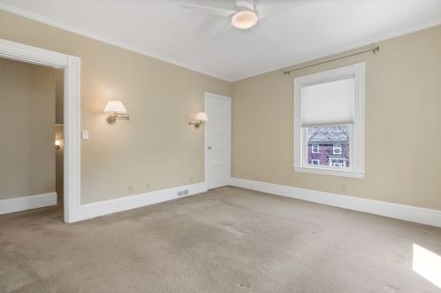 67 Bourne St, Newton MA 02466-1707 exterior