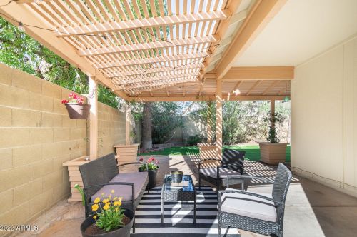 3036 Bluefield Ave, Phoenix AZ 85053-1125 exterior