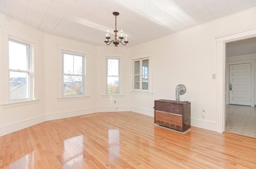 71 Francis St, Worcester MA 01606-3119 exterior