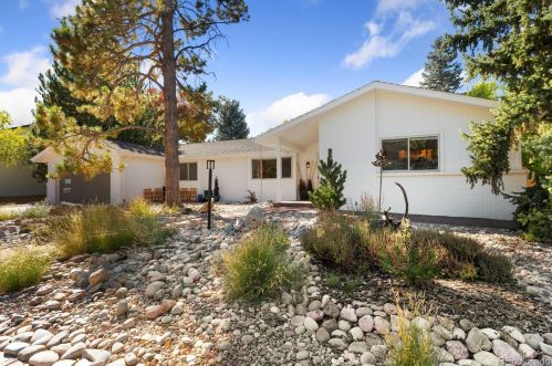 5729 Geneva St, Englewood, CO 80111-3728