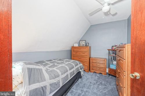 523 Lincoln Ave, West Deptford NJ 08066-1136 exterior