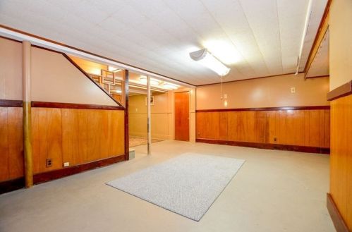 85 Caswell St, New Bedford MA 02745-2702 exterior