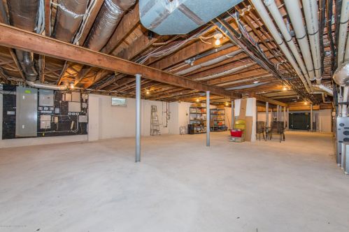 125 Bridges Rd, Little Silver NJ 07739-1634 exterior