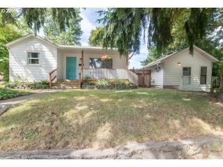 771 24th Ave, Eugene, OR 97405-2935