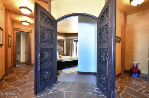 2702 Est Dr, Park City UT 84060-6878 exterior