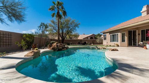 14057 33 St, Phoenix AZ 85032-7201 exterior