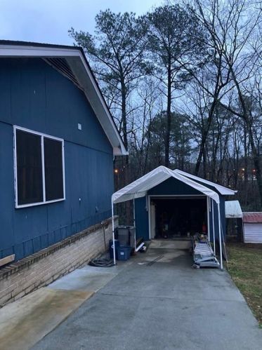 1345 Earle Ct, Conyers GA exterior