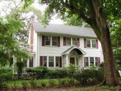 20 Windermere Rd, Newton, MA 02466-2520