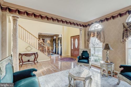 6920 Mystic Wood Way, Columbia MD 21044-4914 exterior