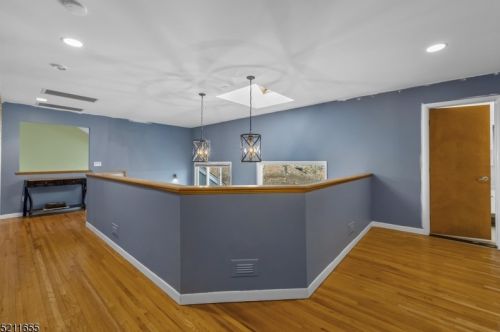 79 Pinewood Dr, Skyline Lakes NJ  07456-1122 exterior