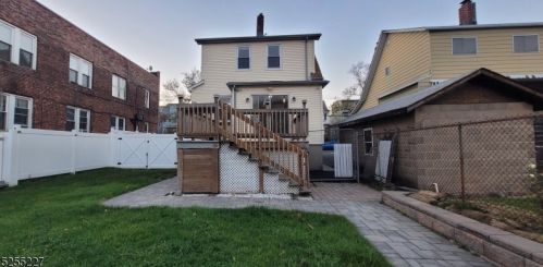 264 Davis Ave, Kearny NJ 07032-3402 exterior