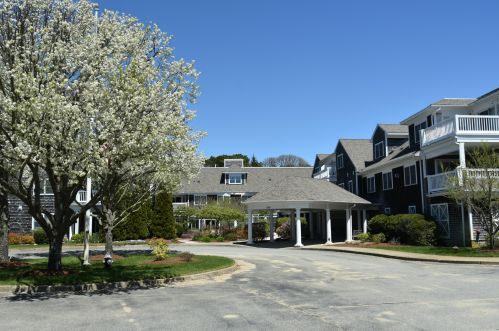 912 Main St, Chatham MA 02633-2745 exterior