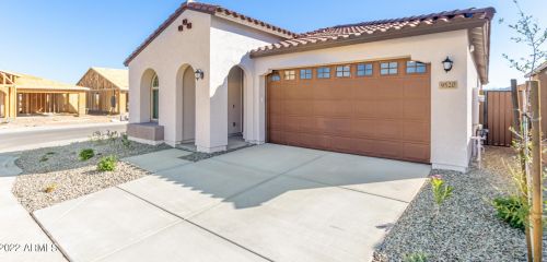 9519 16th Dr, Phoenix AZ  85041-2917 exterior