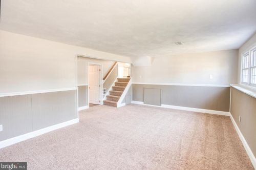 59 Pleasant Valley Dr, West Deptford NJ  08096-6320 exterior