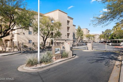 920 Devonshire Ave, Phoenix AZ  85014-4613 exterior