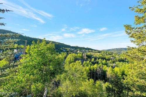 4365 Hidden Cv Rd, Park City UT 84098-4724 exterior