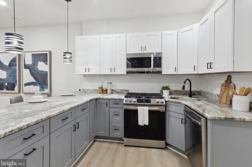 6202 Callowhill St, Philadelphia PA 19151-4102 exterior