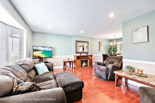 82 Buckingham Dr, Jackson Twp NJ 08527-2640 exterior