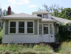 18 Dana Rd, Newton, MA 02465-1118