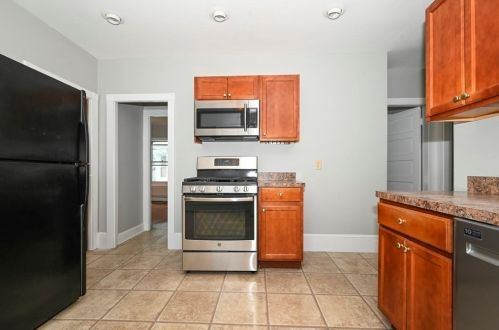 195 Billings Rd, Quincy MA 02171-2404 exterior